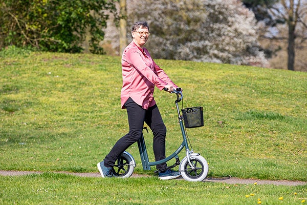 City Laufhilfe Radfahren mit COPD Lungenerkrankung Van Raam