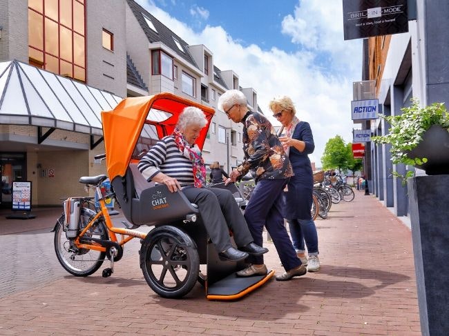 Van Raam rickshaw bicycle Chat against loneliness