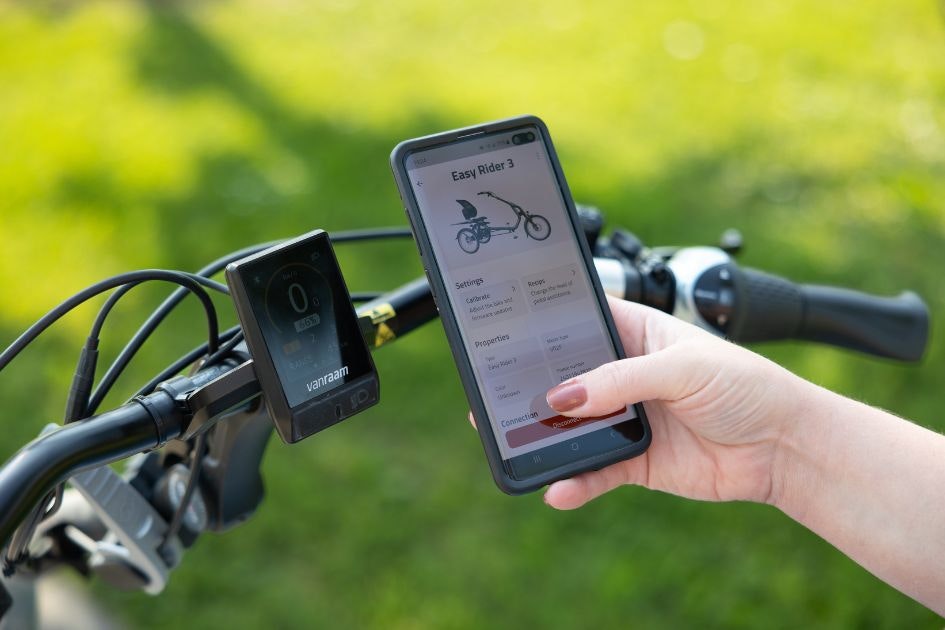 how does the van raam e-bike app work