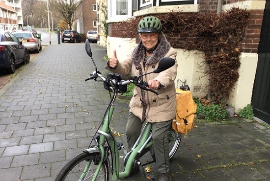 Balance fiets met lage instap klantervaring Els