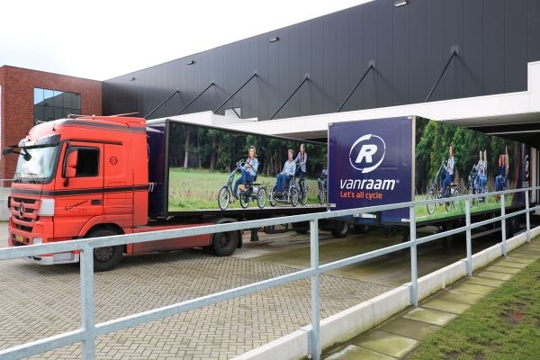 Van Raam Varsseveld laden en lossen