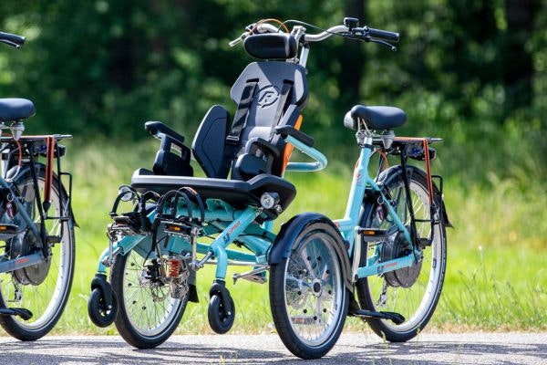 Van Raam OPair wheelchair bike with adjustable seat width