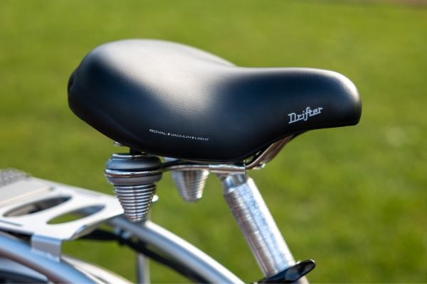 Option selle banane pour vélos adaptés Van Raam