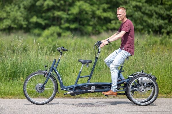 Van Raam Kivo Plus three-wheel tandem with steering backsite