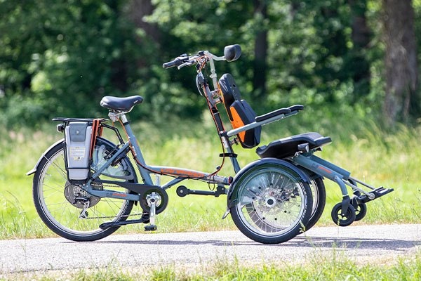 Bicycle for wheelchair user OPair Van Raam