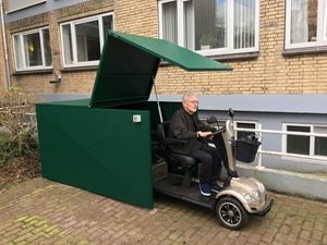 Porte-vélos sur le toit avec tricycle