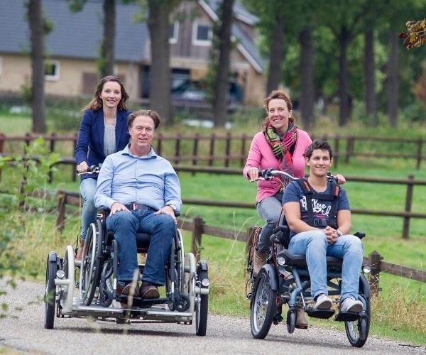 Rollstuhl Dreiraeder von Van Raam fur Kinder und Erwachsene