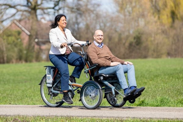 Dividing Van Raam wheelchair bike OPair