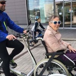 User experience wheelchair transport bike VeloPlus - Jimmy Gustafson