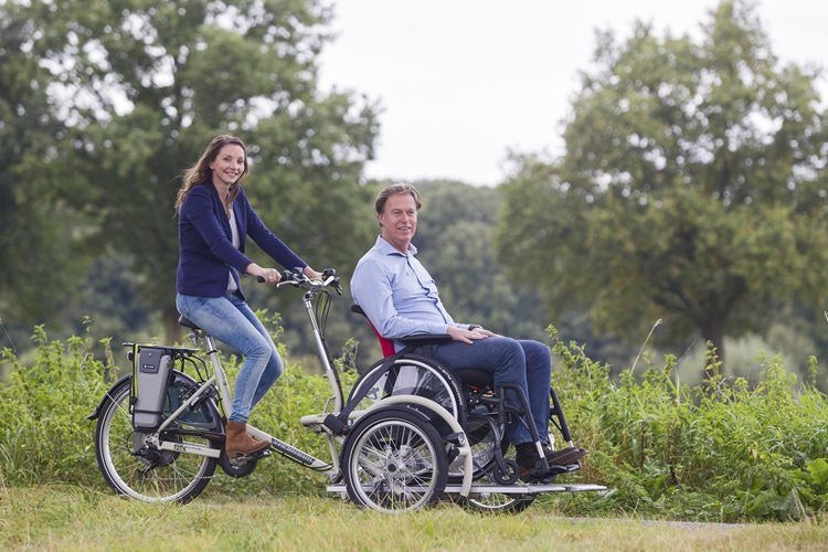 Rolstoeltransportfiets met trapondersteuning