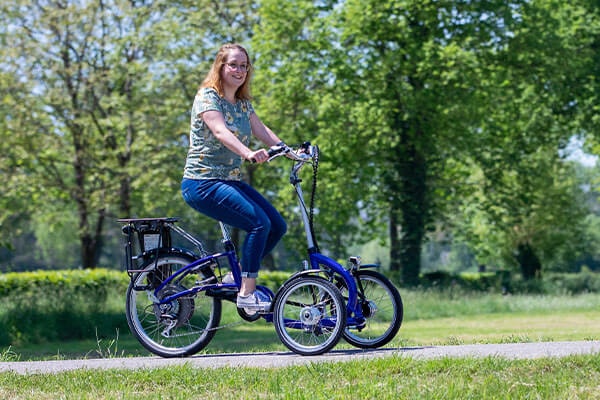 tricycle à deux roues pour Viktoria