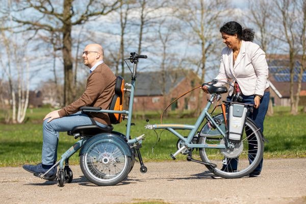 Divisible frame OPair wheelchair bike by Van Raam