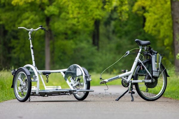 Divisible frame VeloPlus wheelchair transport bike by Van Raam