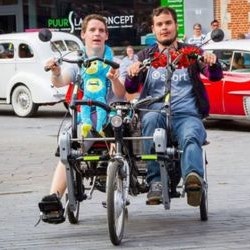 Gebruikerservaring Fun2Go duofiets - Collin Capozzi Gebruikerservaring Fun2Go duofiets - Collin Capozzi