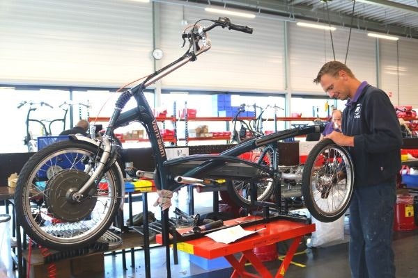 easy rider frame van raam assembly