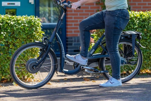 Unterschied zwischen 1. und 2. Generation des Van Raam Tiefeinsteiger-Fahrrads Balance - Einstieg