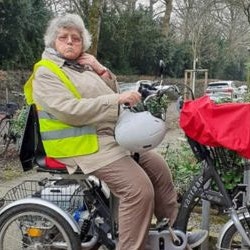 Kundenerfahrung Easy Go Elektromobil Rad - Margit Schneider Kundenerfahrung Easy Go Elektromobil Rad - Margit Schneider