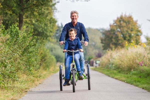 Geniet van het samen fietsen op een Van Raam tandem