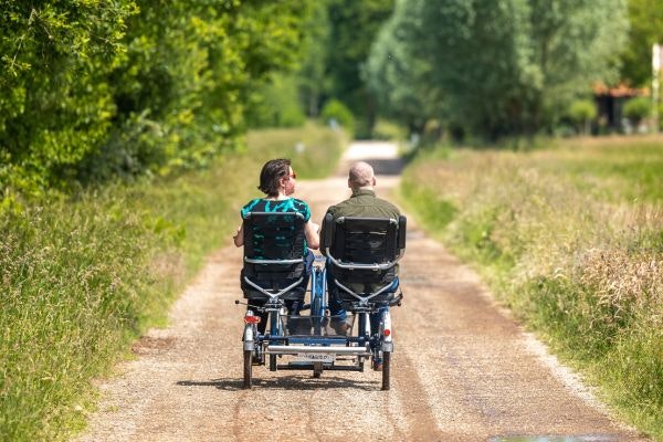 Expérience client de Stoffel et Nele avec le vélo duo Fun2Go de Van Raam