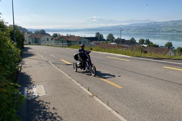 onderweg met de elektrische driewielfiets voor volwassenen roland