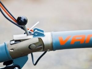 Unieke rij-eigenschappen van de OPair rolstoelfiets loskoppelen