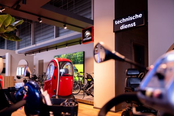 Showroom Welzorg Shop met Van Raam aangepaste fietsen Showroom Welzorg Shop met Van Raam aangepaste fietsen