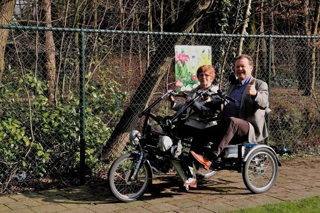 House for people with dementia receives double rider cycle from municipality