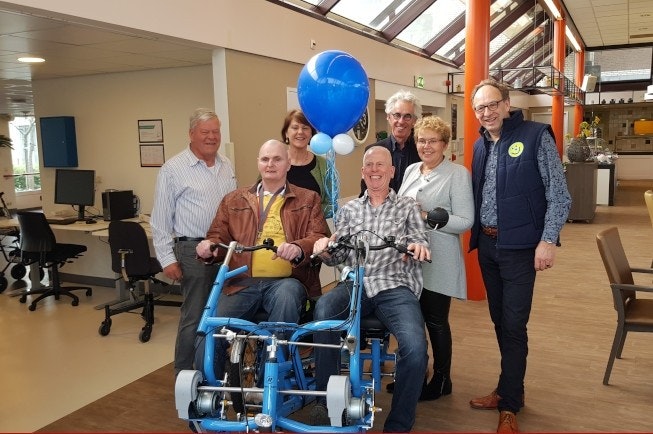 Fun2Go duofiets door donaties voor Fietsmaatjes Teylingen