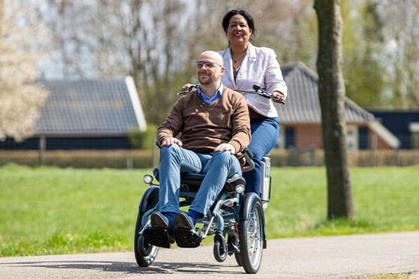 Vélo fauteuil roulant électrique Van Raam OPair vélo de transport