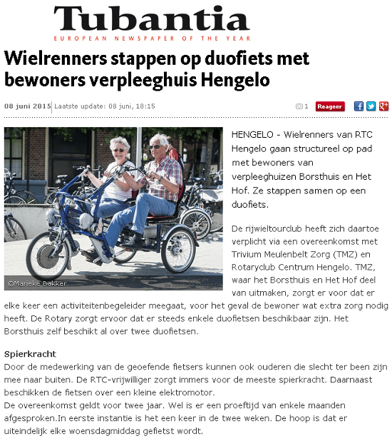 Wielrenner stappen op de duofiets