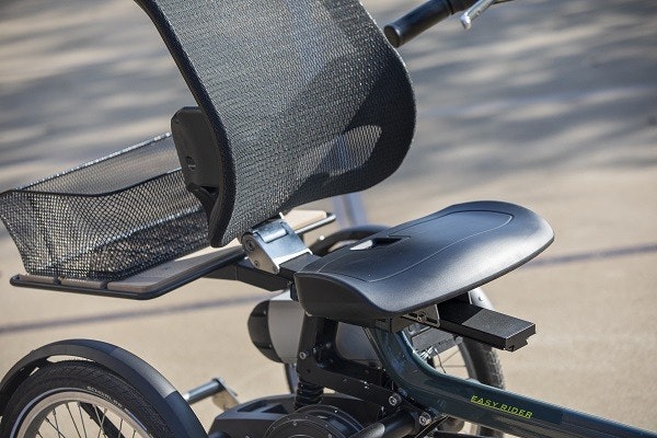 Easy Rider seating triycle tested in magazine Vogelvrije Fietser of Fietsersbond Van Raam