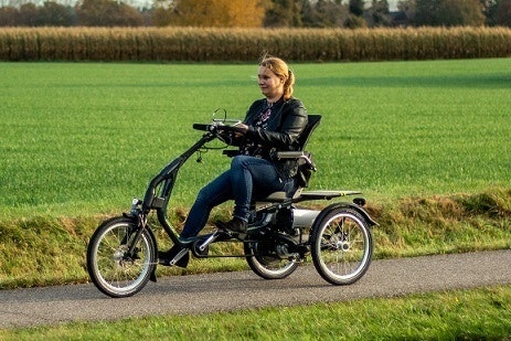 6 tips voor fietsen in de wind van van raam trek geschikte kleding aan