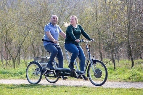 6 tips voor tegen de wind in fietsen van van raam gebruik de versnellingen