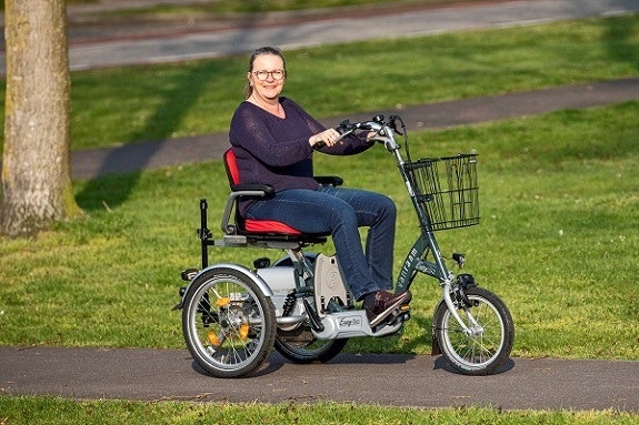 Cycling with back pain Van Raam easy go scooter bike