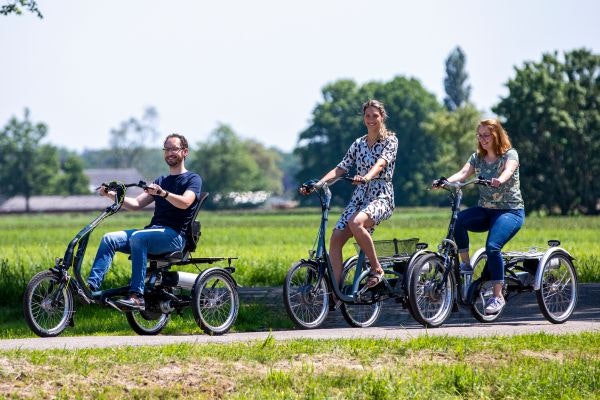 Tricycles cycling with one arm or hand Van Raam