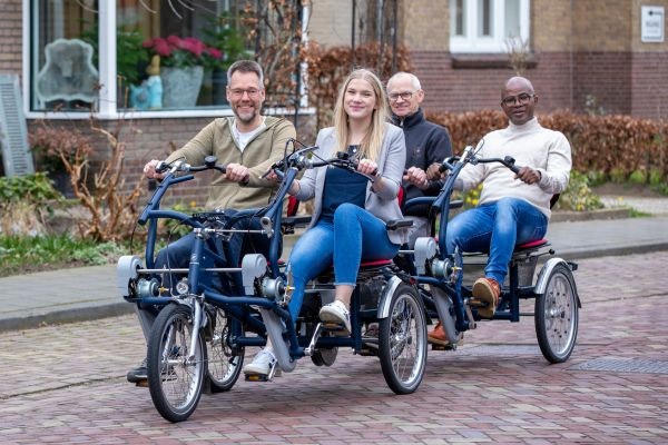 La remorque de vélo duo FunTrain 1 de Van Raam - avec remorque