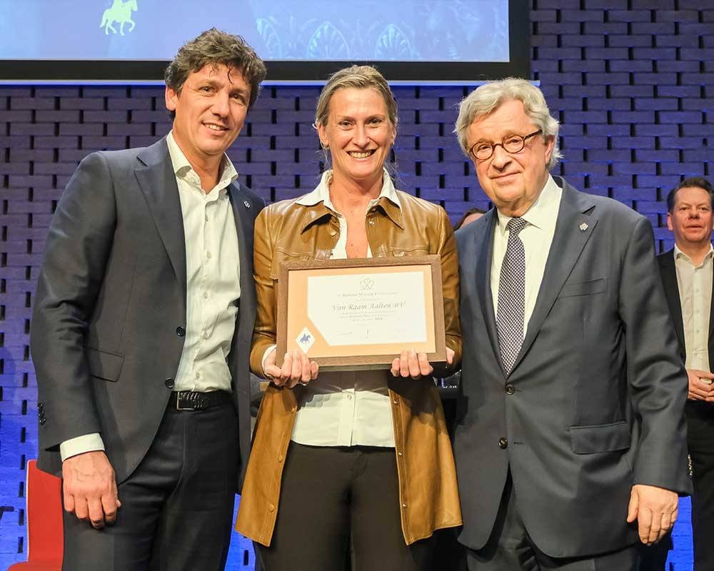 Koning Willem 1 Award 2020 SME Van Raam Jacco Vonhof and Marjolein Boezel and Dick Veltman