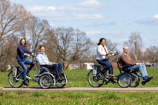 Das VeloPlus und das Opair Rollstuhl Fahrräder