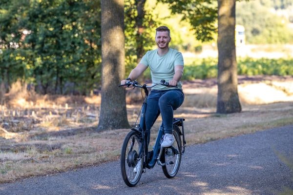 Cycling with diabetes on a Van Raam special needs bike