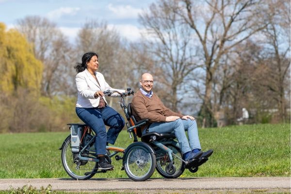 Conseils pour faire du vélo avec un fauteuil roulant Van Raam OPair