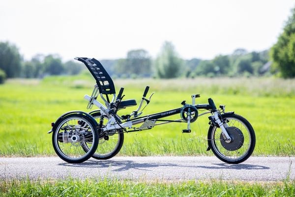 Cycling on the Easy Sport recumbent trike