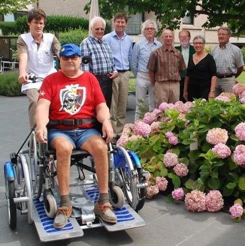 rolstoelfiets rolstoeltransporter bernarduscentrum