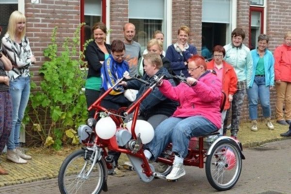 Driewieltandem naast elkaar