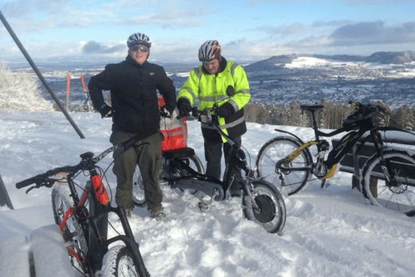 Driewielfiets in de sneeuw