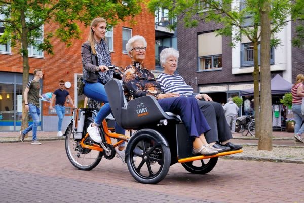Van Raam transport bike Chat suitable for young and old