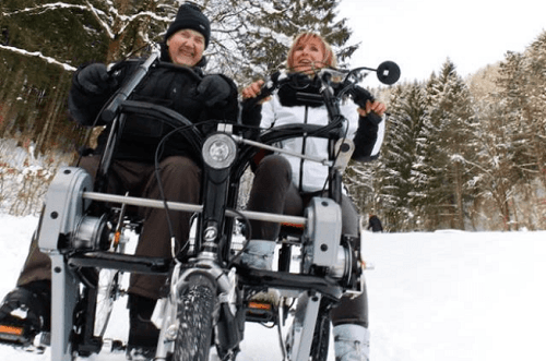 Side-by-side tandem Fun2Go Van Raam in the snow