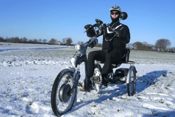 Dreirad Easy Rider Van Raam im Schnee