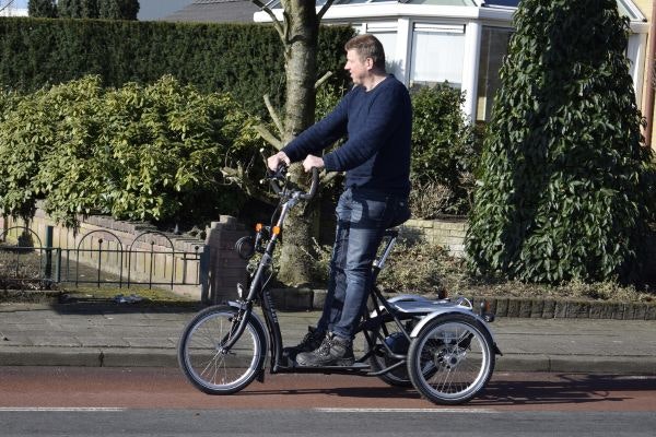 massgeschneidertes Dreirad stehfahrrad