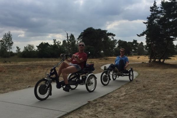 met aangepaste fiets naar hoge veluwe