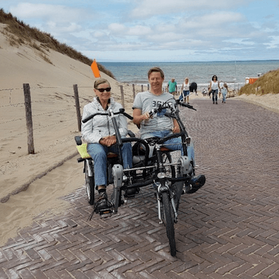 duofiets aan zee